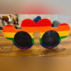 PRIDE MICKEY SUNGLASSES DISNEY